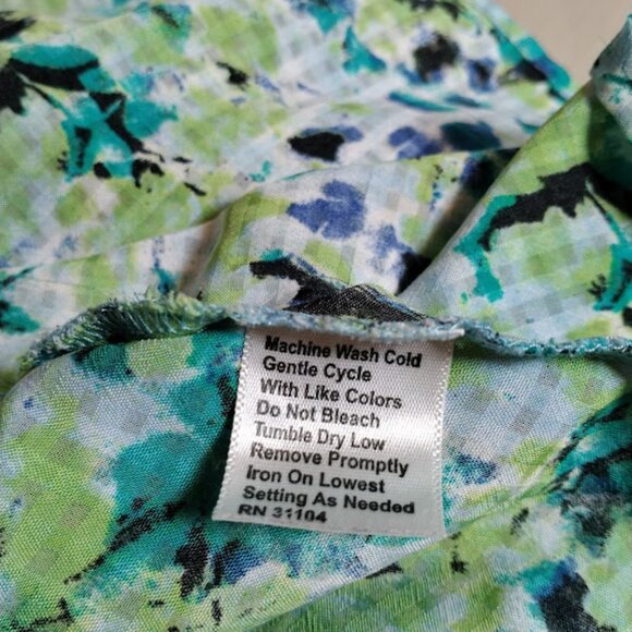 Kim Rogers Sleeveless Button Up Top - Size 2X - Excellent Condition - Picture 10 of 10